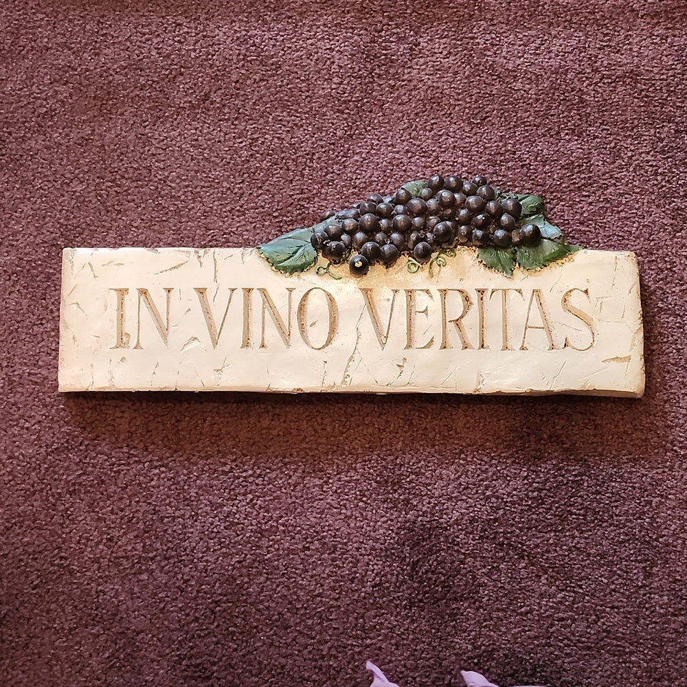 Wooden Wine Plaque Wall Decor
